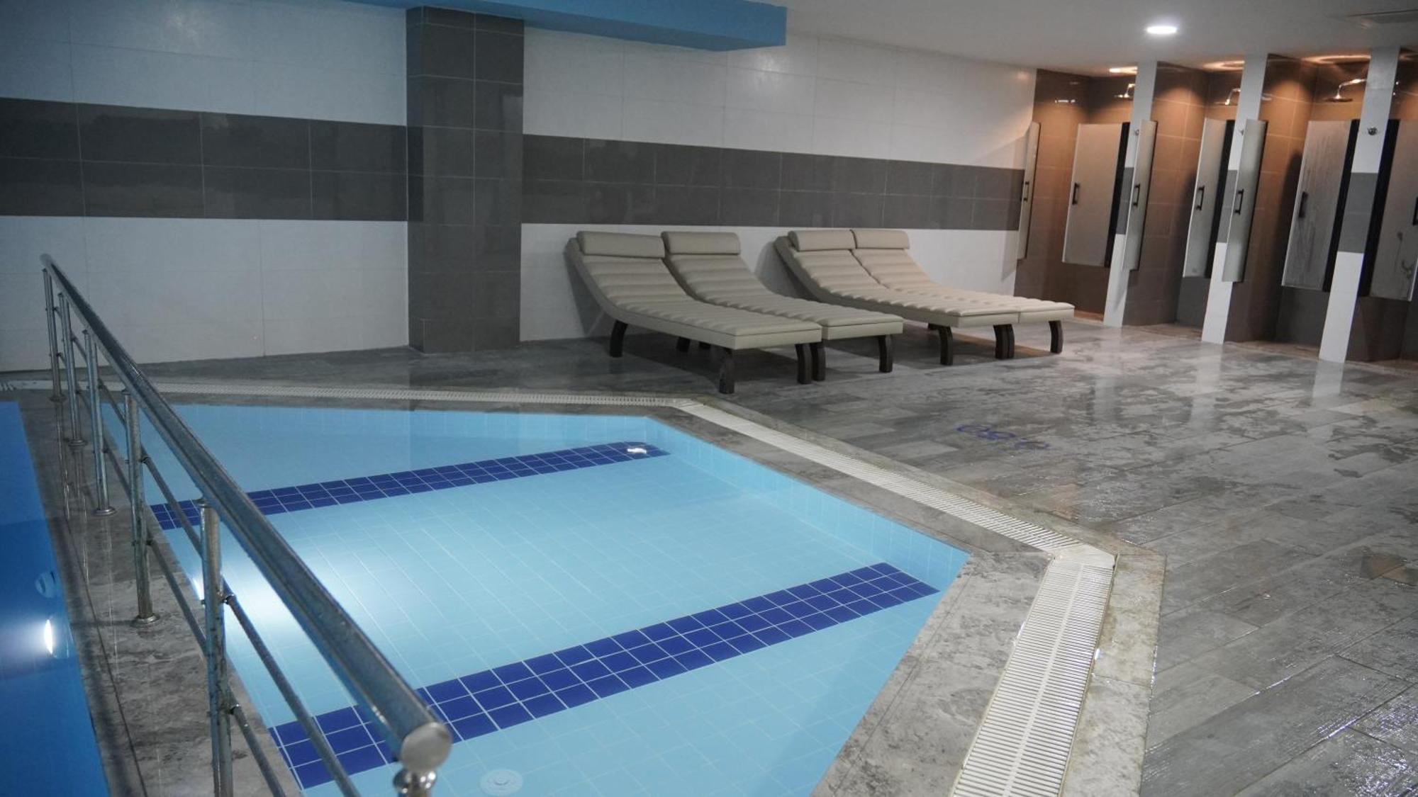 Hotel Ramada Plaza By Wyndham Batman Esterno foto
